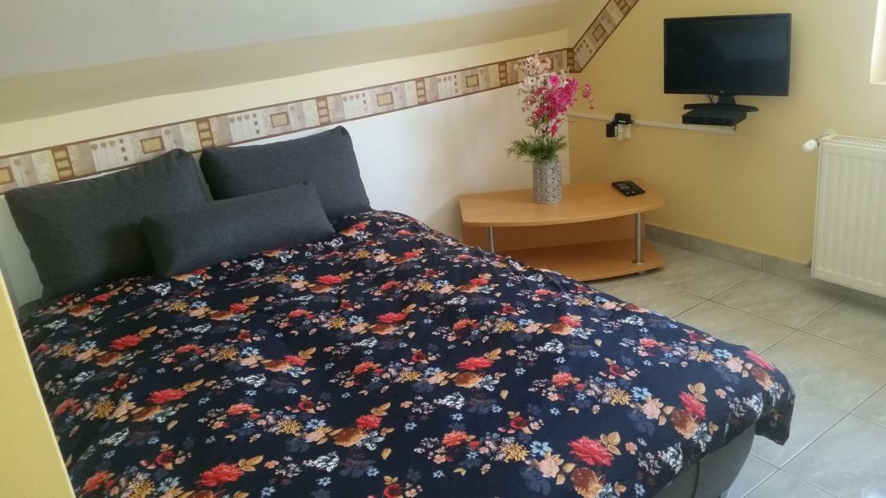 Ferienwohnung Porat House Zalakaros Exterior foto